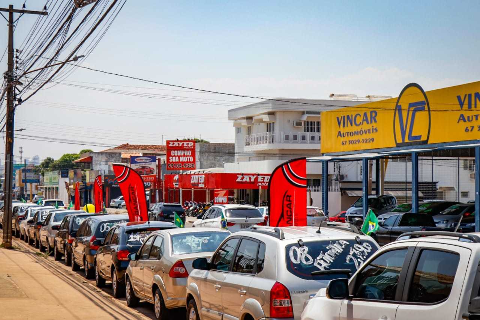 Propriet&aacute;rios de placas com final 6 devem quitar licenciamento em julho