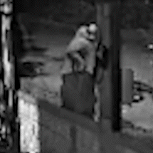 V&iacute;deo mostra rapaz sendo espancado e arrastado ap&oacute;s morte