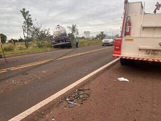 Acidente entre caminhonete e caminhão deixa um ferido na rodovia Acidente entre caminhonete e caminhão deixa um ferido na rodovia