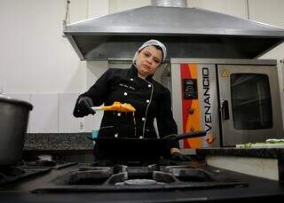 Aos 9 anos, Jane virou chef para av&oacute; cega e nunca mais largou o fog&atilde;o