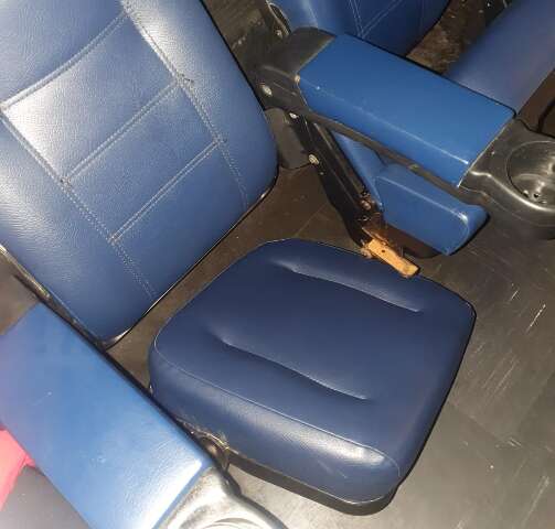 Ap&oacute;s s&eacute;rie de falhas, cliente cai de poltrona quebrada em cinema da Capital