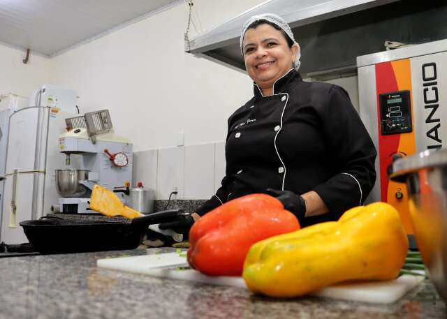 Aos 9 anos, Jane virou chef para av&oacute; cega e nunca mais largou o fog&atilde;o