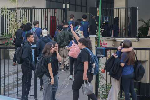 Justi&ccedil;a discute aumento dos pedidos para &quot;pular&quot; etapas no Ensino M&eacute;dio