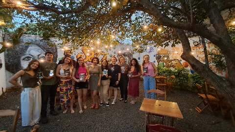 Grupo faz encontro sobre livro de Socorro Acioli, autora em alta