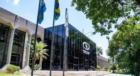 TCE quer facilitar pagamento de multas e prop&otilde;e parcelamento para prefeituras