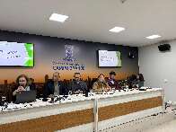 Especialista defende corredores exclusivos e menos estacionamentos 