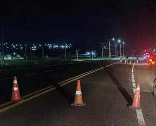 Motorista encontra corpo de homem dilacerado em rodovia