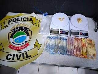 Pol&iacute;cia cumpre mandados contra membros do PCC ap&oacute;s assalto a idosa 