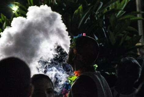 Cirurgi&atilde; vai a escolas da Capital alertar sobre rela&ccedil;&atilde;o entre vape, pod e c&acirc;ncer
