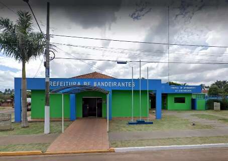 Eleitor recebe R$ 70 enrolado em santinho e registra den&uacute;ncia em delegacia 
