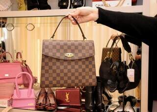 Chanel, Dior, Prada: loja faz 6 anos com grifes a pre&ccedil;o de desapego