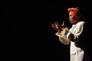 Musical sobre Tia Eva emociona quem vê seu legado desabar Musical sobre Tia Eva emociona quem vê seu legado desabar