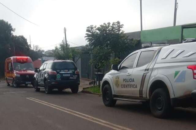 Homem de 76 anos &eacute; encontrado morto com golpes de faca no pesco&ccedil;o