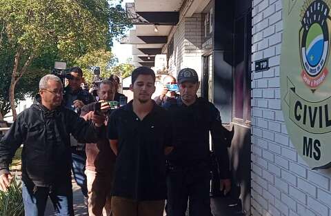 Preso dormindo em boca de fumo, filho diz que deu 5 facadas na m&atilde;e