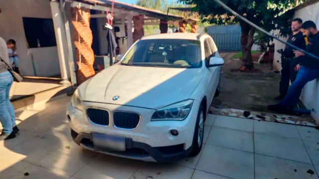 Pol&iacute;cia paraguaia encontra BMW e prende suspeito de assassinato de advogado