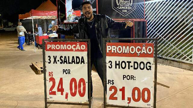 No Jardim Itamarac&aacute;, trio de hot dogs por R$ 21 vira sensa&ccedil;&atilde;o no peda&ccedil;o