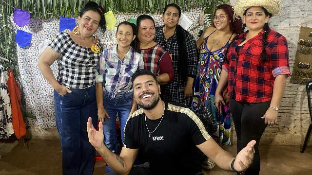 No Jardim Leblon, donas de brech&oacute;s criam grupo para fortalecer movimento