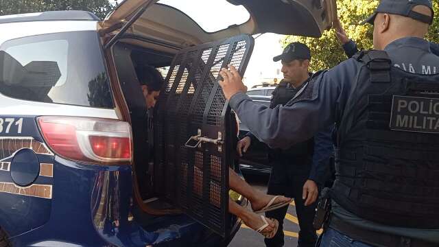 Feminicida alega ter matado a m&atilde;e ap&oacute;s ser impedido de sair para comprar drogas
