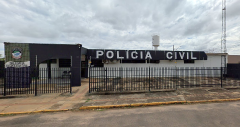 Motociclista morre ao bater em carreta carregada com 50 toneladas de celulose