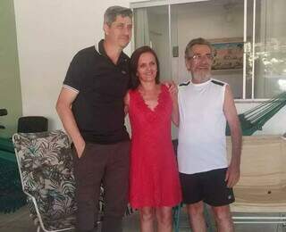 José teve de esperar 30 anos, mas abraçou novamente a irmã José teve de esperar 30 anos, mas abraçou novamente a irmã