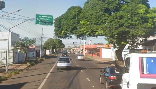 Passageiro &eacute; esfaqueado por motorista de aplicativo ap&oacute;s discuss&atilde;o em carro