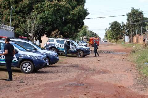 Com extensa ficha criminal, homem leva quatro tiros em via p&uacute;blica