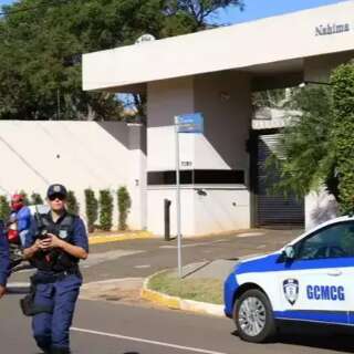 H&aacute; 9 anos, Justi&ccedil;a n&atilde;o consegue decidir se rua &eacute; de condom&iacute;nio ou da cidade