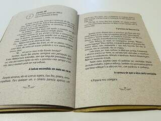 De anivers&aacute;rio, pais transformam as li&ccedil;&otilde;es com filha autista em livro
