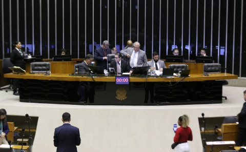 C&acirc;mara acelera vota&ccedil;&atilde;o de projeto que reduz incentivos fiscais