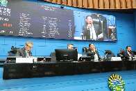Com 2 emendas, deputados aprovam diretrizes para o orçamento de 2026