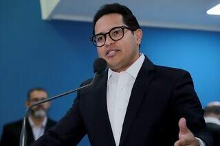 Com pequena alteração de vice, Papy é reeleito presidente da Câmara até 2028 Com pequena alteração de vice, Papy é reeleito presidente da Câmara até 2028