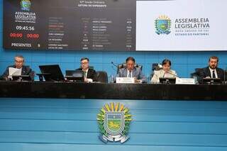 Deputados aprovam projeto que autoriza Refis do Tribunal de Contas Deputados aprovam projeto que autoriza Refis do Tribunal de Contas