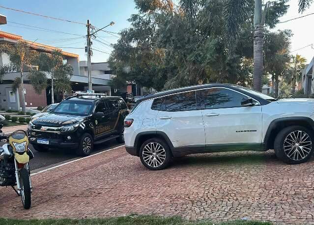 PF mira rede ligada a advogado preso com R$ 100 mil na fronteira