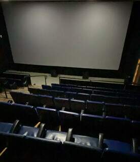 Depois de duas d&eacute;cadas, cinema &eacute; aberto em casar&atilde;o hist&oacute;rico de Corumb&aacute;