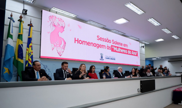 Leitores rejeitam gastos do Legislativo com homenagens e pr&ecirc;mios simb&oacute;licos