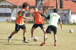 Para evitar eliminação, Operário enfrenta Uberlândia neste sábado