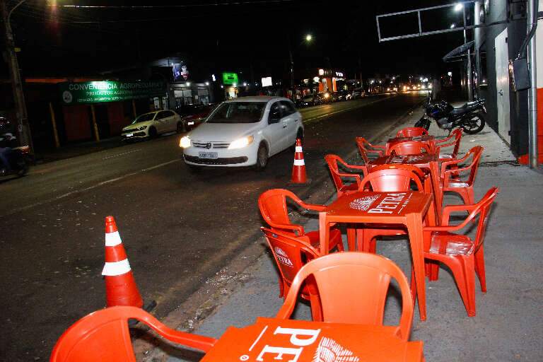 Avenida Brilhante com corredor de ônibus em funcionamento (Foto: Juliano Almeida)