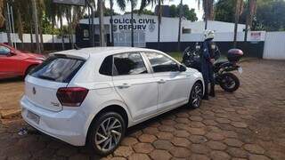 Com &oacute;culos e c&acirc;meras de seguran&ccedil;a, tr&ecirc;s carros s&atilde;o recuperados em MS