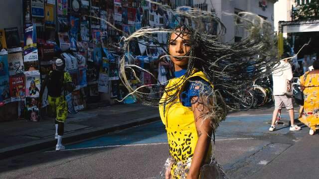Professora de MS representa Brasil em festival internacional na Fran&ccedil;a