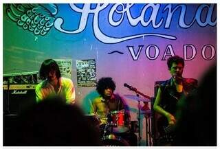Holand&ecirc;s Voador volta na Vila Jacy com m&uacute;sica, arte e pastel neste s&aacute;bado