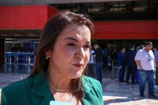 Economia de R$ 154 milhões de Adriane prevê congelamento do salário de servidor Economia de R$ 154 milhões de Adriane prevê congelamento do salário de servidor