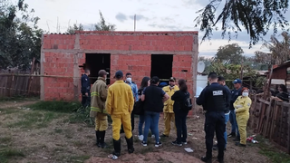 Mulher grávida é encontrada carbonizada na fronteira Mulher grávida é encontrada carbonizada na fronteira