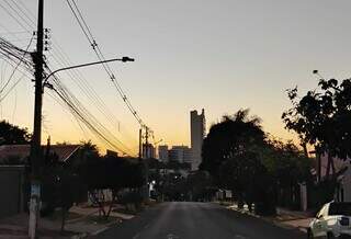 S&aacute;bado ser&aacute; de tempo firme, com calor &agrave; tarde e ar seco em todo MS