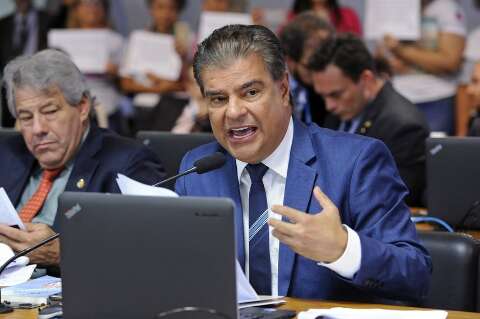 Comiss&atilde;o liderada por Nelsinho debate estrat&eacute;gia contra tarifa imposta pelos EUA