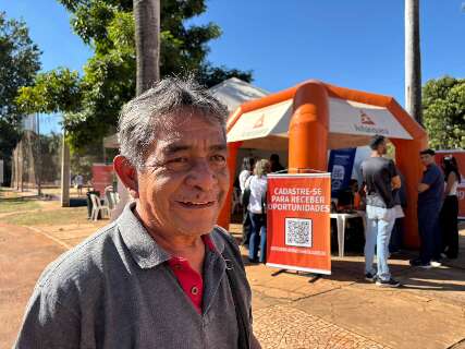 Idosos enfrentam desafios e buscam nova chance no mercado de trabalho