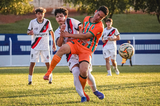 Campeonato Estadual Sub-15 abre oitavas de final com goleada de 8 a 3