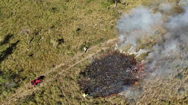 Ap&oacute;s perder 64% de &aacute;rea para o fogo, terra Kadiw&eacute;u recebe queima preventiva