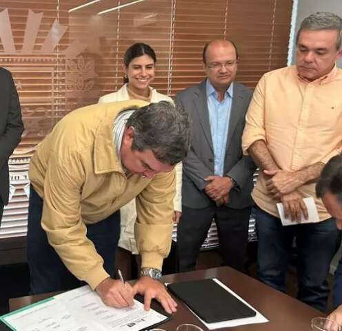 Riedel agradece Lula, apesar de cada dia mais distante
