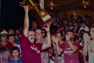 Maior campe&atilde; do Carnaval, Igrejinha faz 50 anos com tributo a integrantes