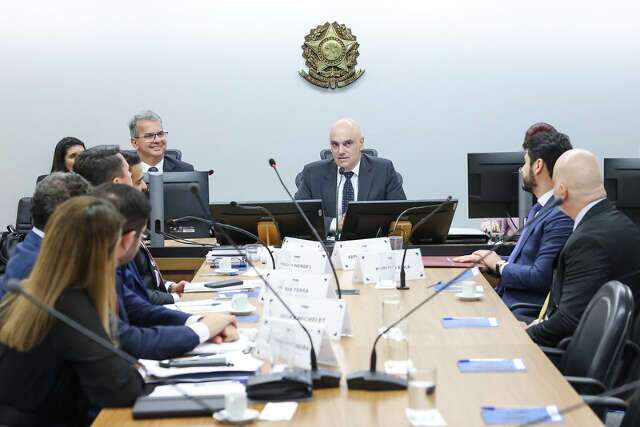 Impasse sobre aumento do IOF persiste ap&oacute;s audi&ecirc;ncia no STF